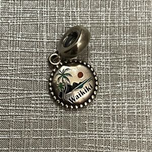 Pandora rare “waikiki” hawaii charm